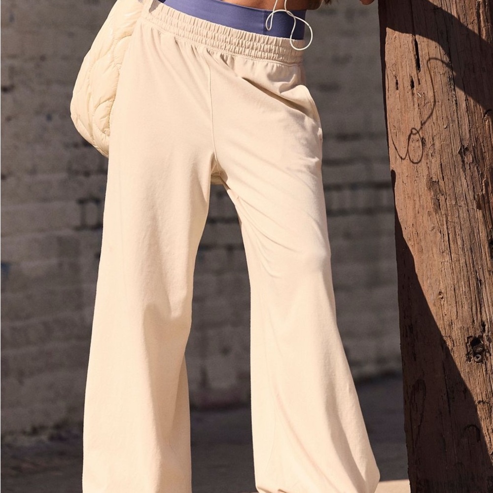 [SOLD ON DEPOP] Free People Hotshot Crossover Sweatpants